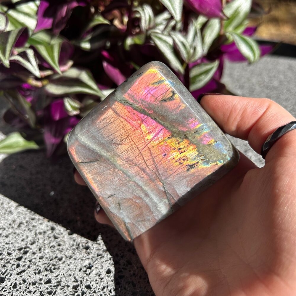 Sunset Flash Labradorite Freeform